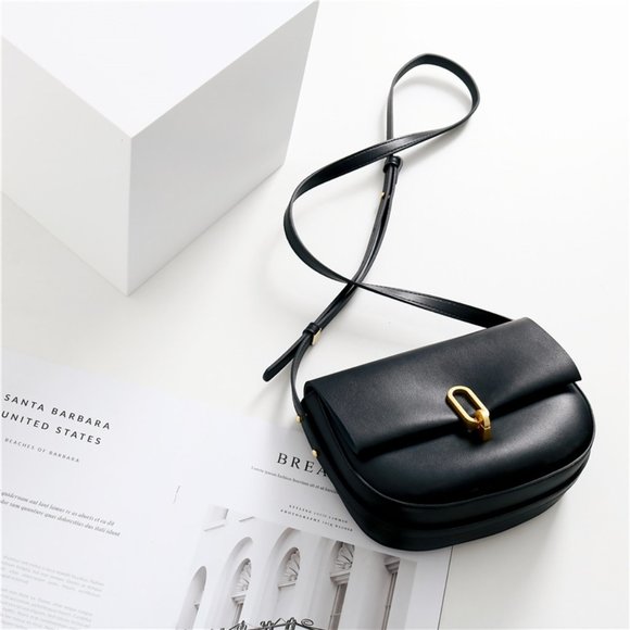 Leather half round saddle bag main image 5